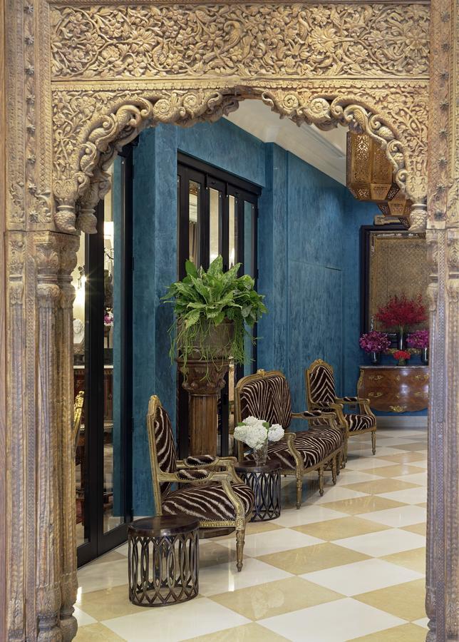 Sara'S Hotel Банкок Екстериор снимка