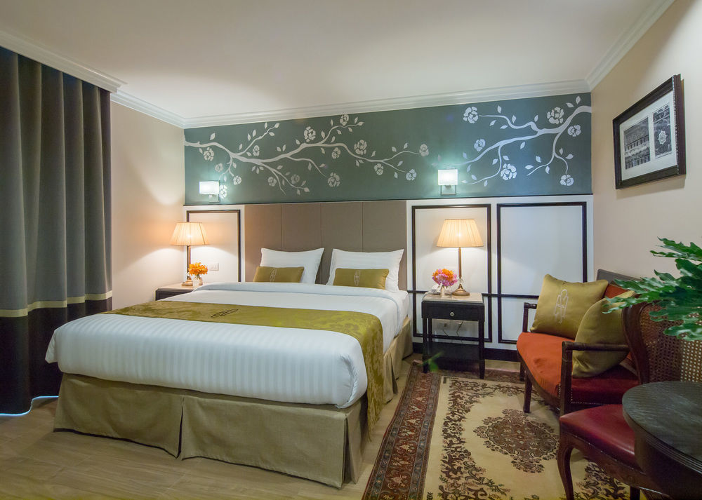 Sara'S Hotel Банкок Екстериор снимка