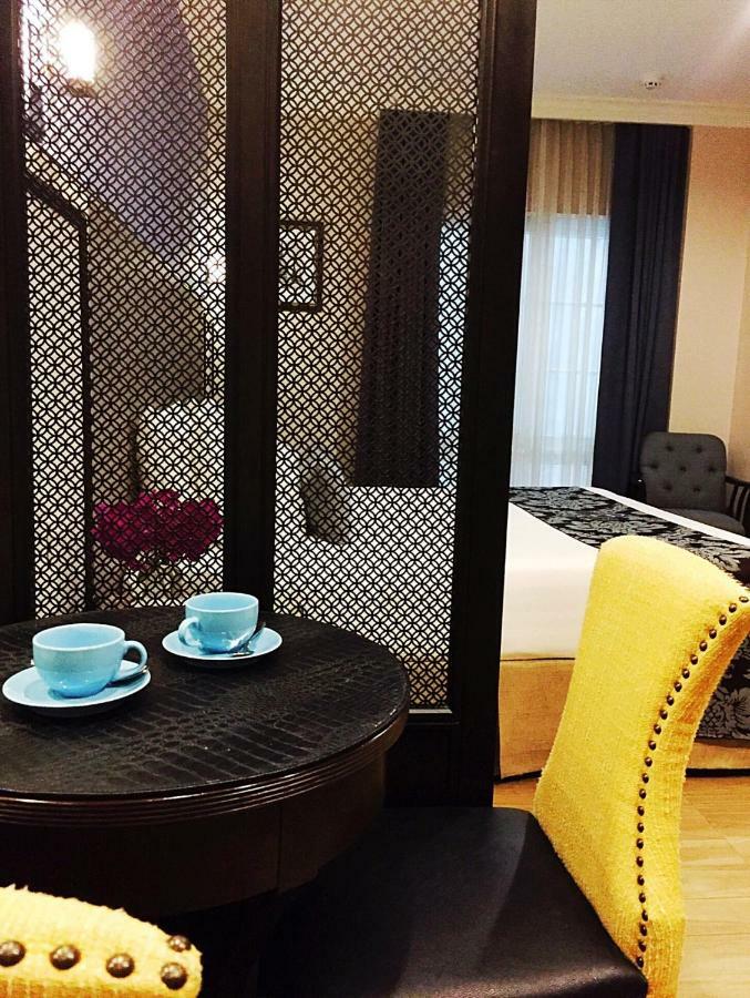 Sara'S Hotel Банкок Екстериор снимка